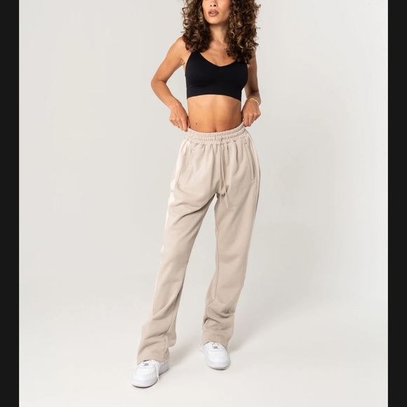 INAKA POWER MEN'S RELAXED SWEATS
TAUPE - Picture 7 of 7